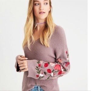 AEO Mauve V-Neck Sweater with Floral Embroidery